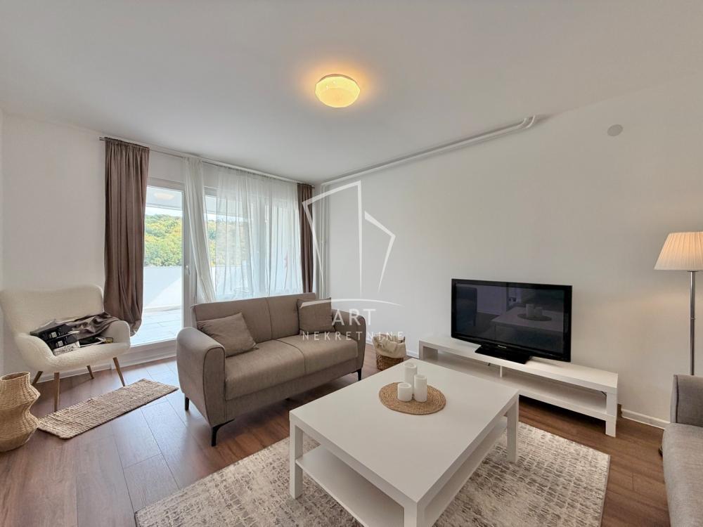 Stan na prodaju u Beogradu, Kanarevo brdo, troiposoban, 84m2, cena 290000 evra