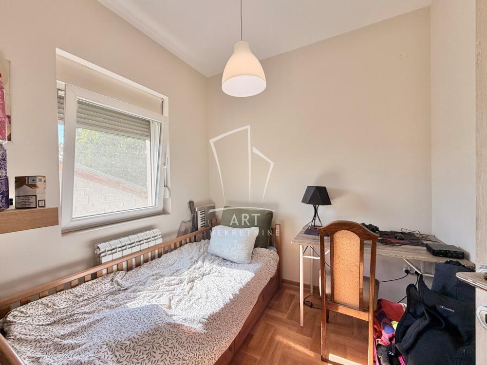 Stan na prodaju u Beogradu, Novi Beograd, dvoiposoban, 48m2, cena 144000 evra