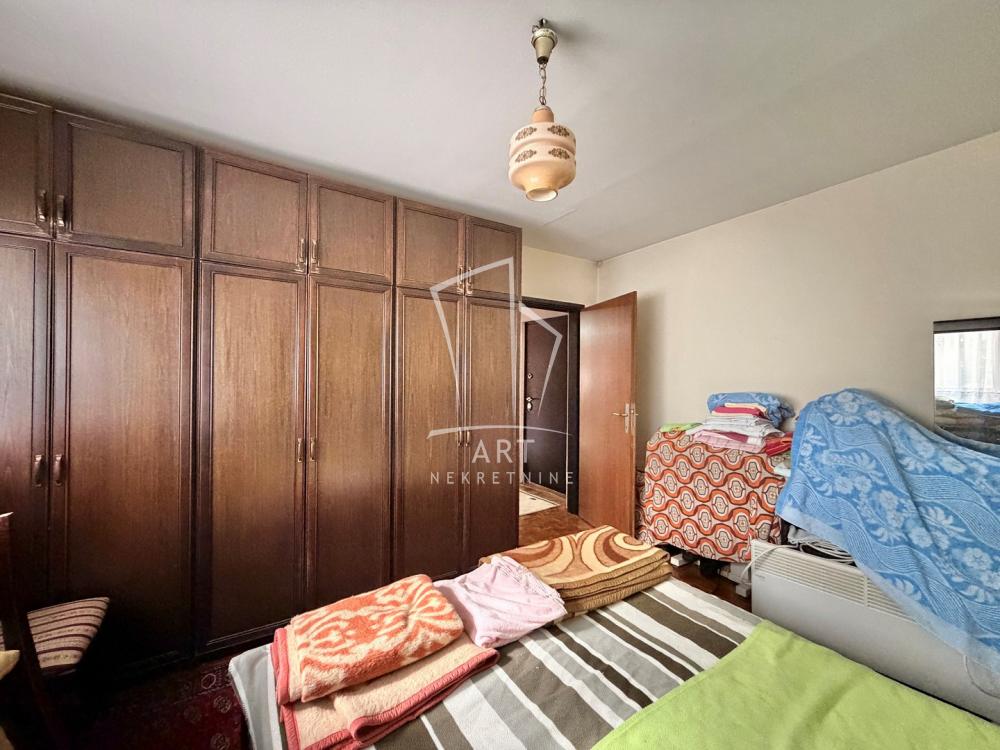 Stan na prodaju u Beogradu, Rakovica, cetvorosoban, 109m2, cena 245000 evra