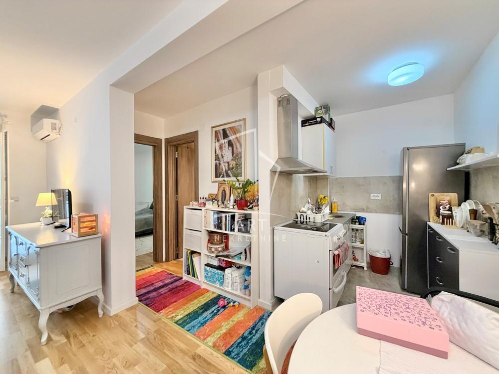 Stan na prodaju u Beogradu, Mirijevo, dvosoban, 49m2, cena 147000 evra