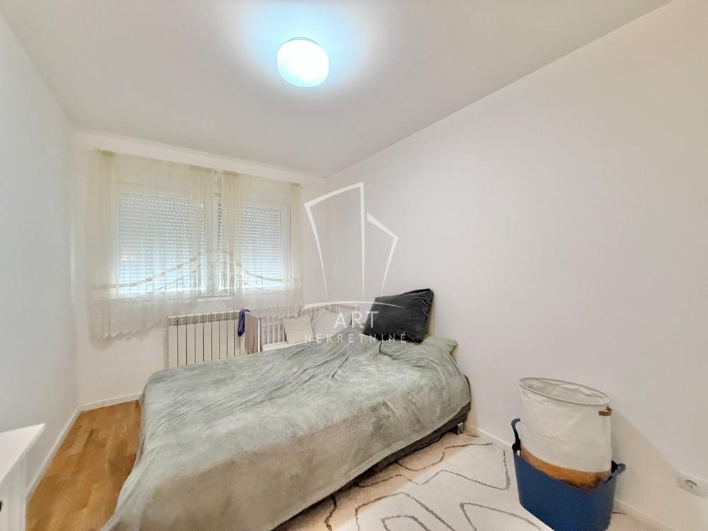 Stan na prodaju u Beogradu, Mirijevo, dvosoban, 49m2, cena 147000 evra