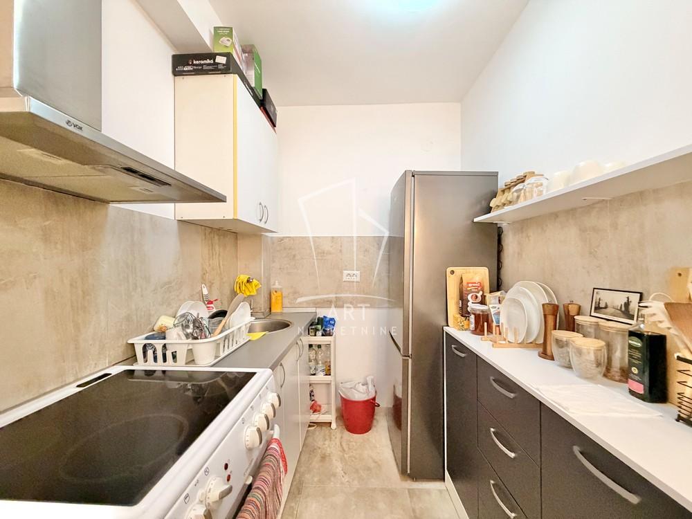 Stan na prodaju u Beogradu, Mirijevo, dvosoban, 49m2, cena 147000 evra