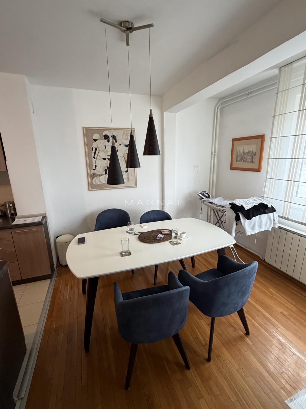 Stan na prodaju u Beogradu, Novi Beograd, trosoban, 84m2, cena 314000 evra