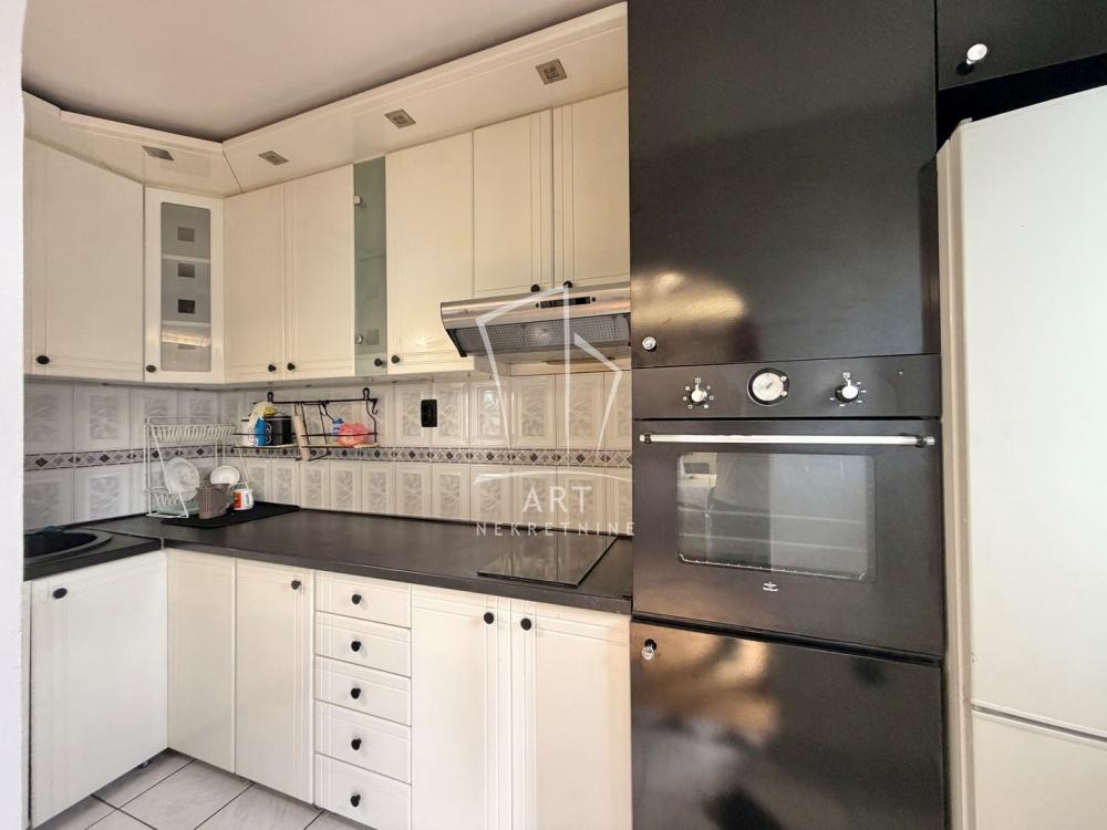 Stan na prodaju u Beogradu, Palilula, jednoiposoban, 49m2, cena 152510 evra