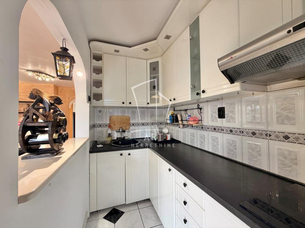Stan na prodaju u Beogradu, Palilula, jednoiposoban, 49m2, cena 152510 evra