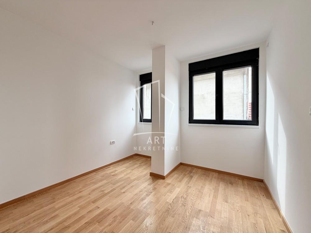 Stan na prodaju u Beogradu, Zvezdara, trosoban, 59m2, cena 134000 evra