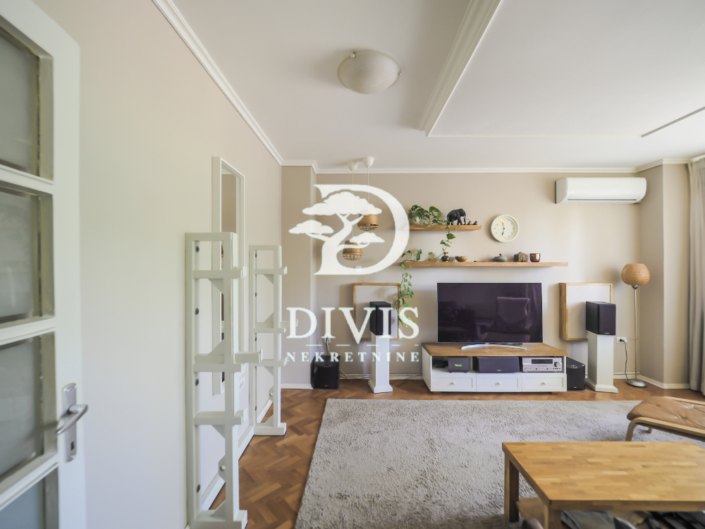 Stan na prodaju u Beogradu, Dedinje, dvosoban, 62m2, cena 310000 evra