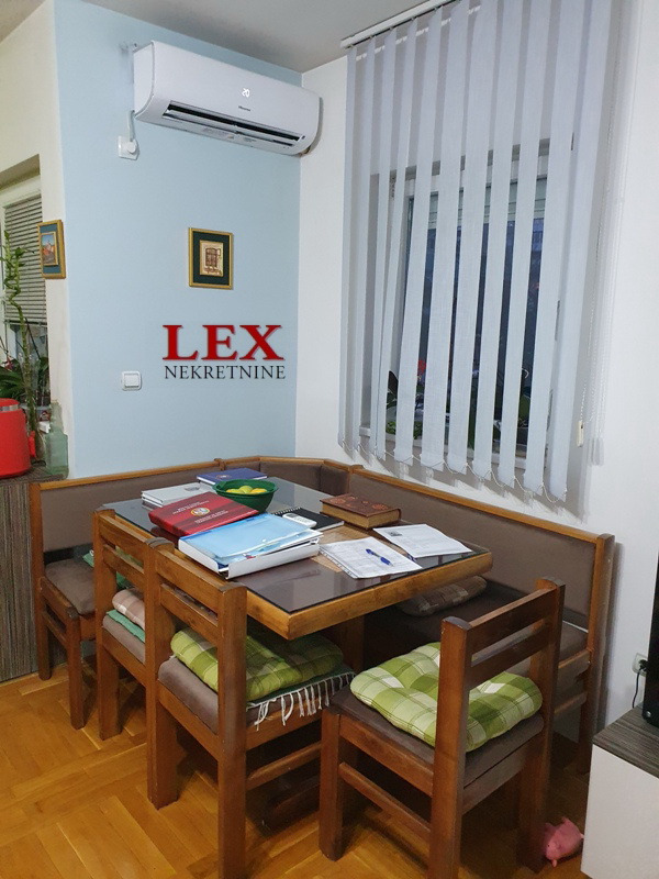 Stan na prodaju u Beogradu, Rakovica, jednoiposoban, 42m2, cena 125000 evra