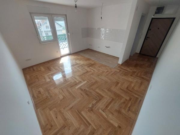 Stan na prodaju u Beogradu, Kaluđerica, jednosoban, 32m2, cena 62400 evra