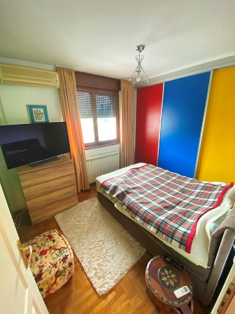 Stan na prodaju u Beogradu, Mirijevo, trosoban, 75m2, cena 235000 evra