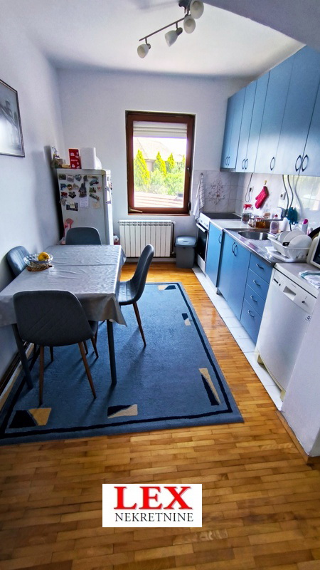 Stan na prodaju u Beogradu, Borča, cetvorosoban, 93m2, cena 140000 evra