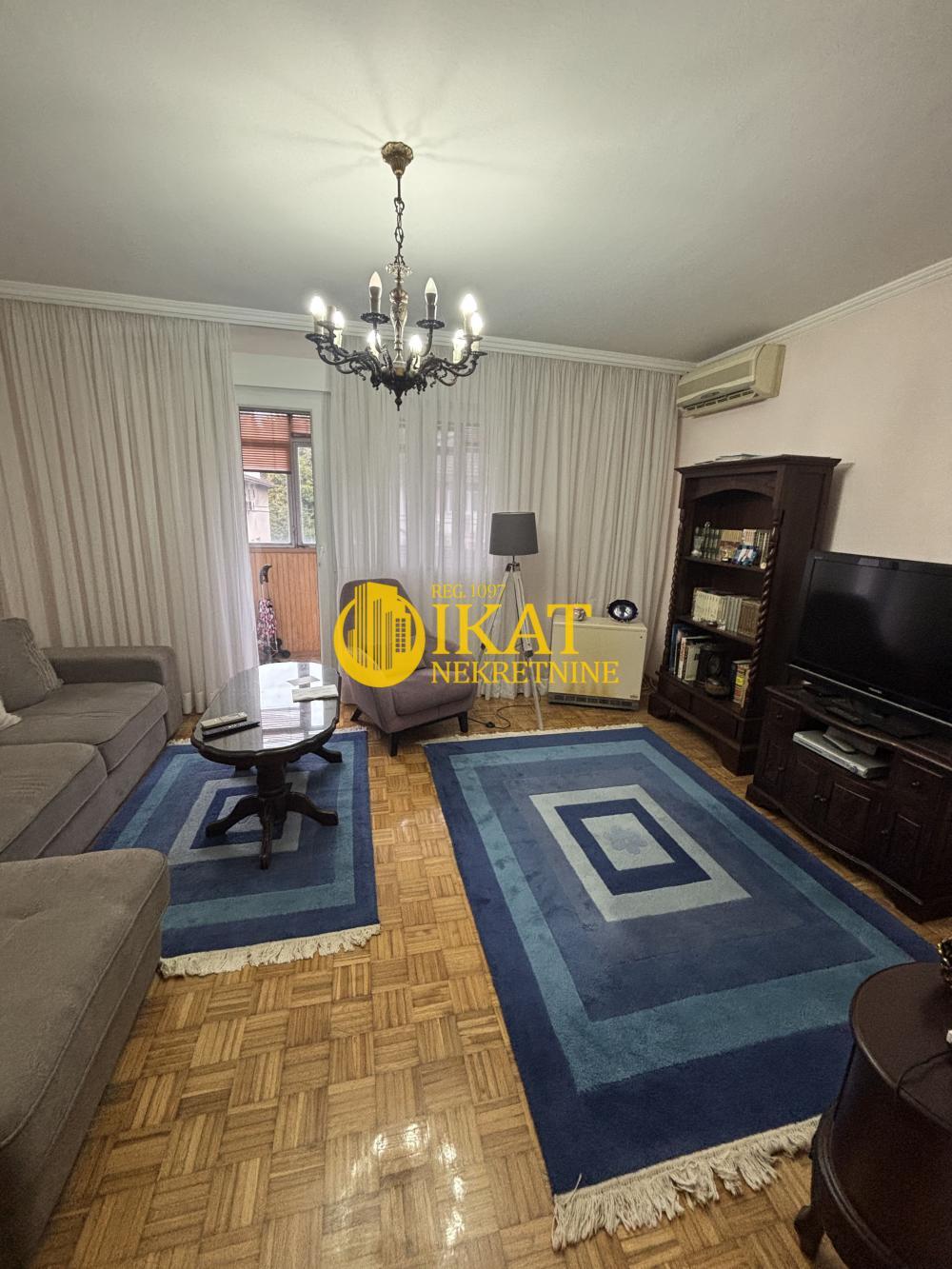 Stan na prodaju u Beogradu, Zemun, trosoban, 100m2, cena 140000 evra