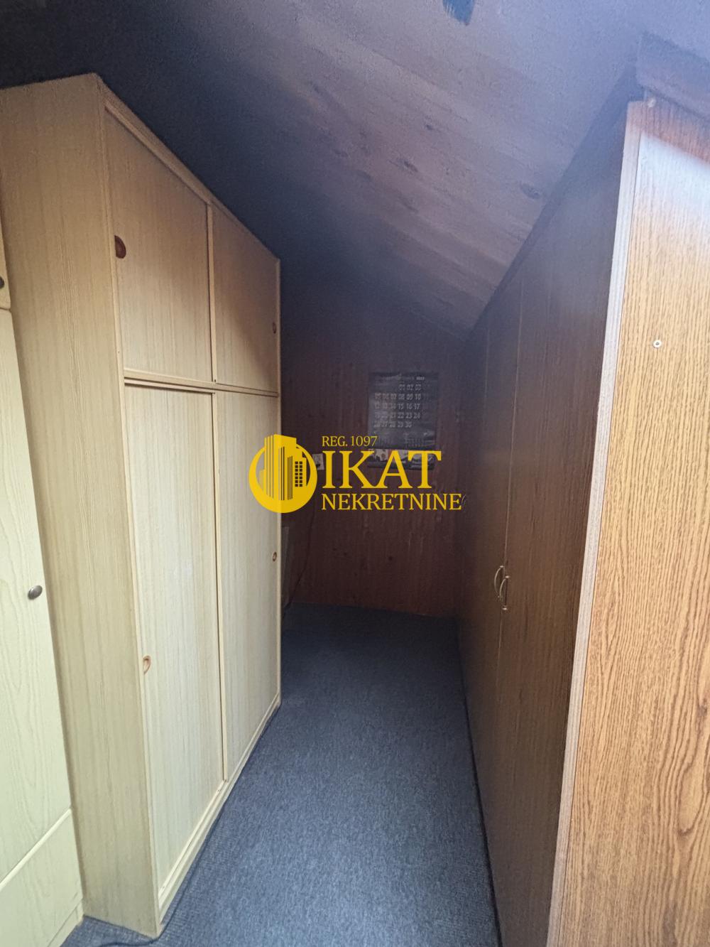 Stan na prodaju u Beogradu, Zemun, trosoban, 100m2, cena 140000 evra