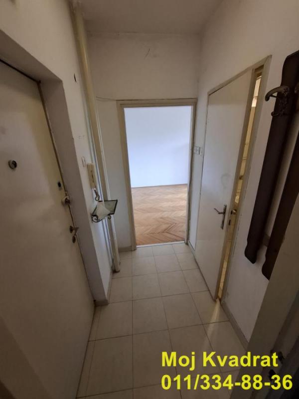 Stan na prodaju u Beogradu, Novi Beograd blok 4 (Politehnička akademija), jednosoban, 35m2, cena 141000 evra