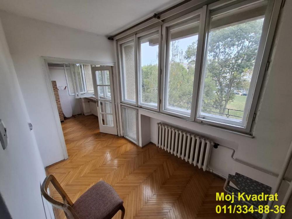 Stan na prodaju u Beogradu, Novi Beograd blok 4 (Politehnička akademija), jednosoban, 35m2, cena 141000 evra
