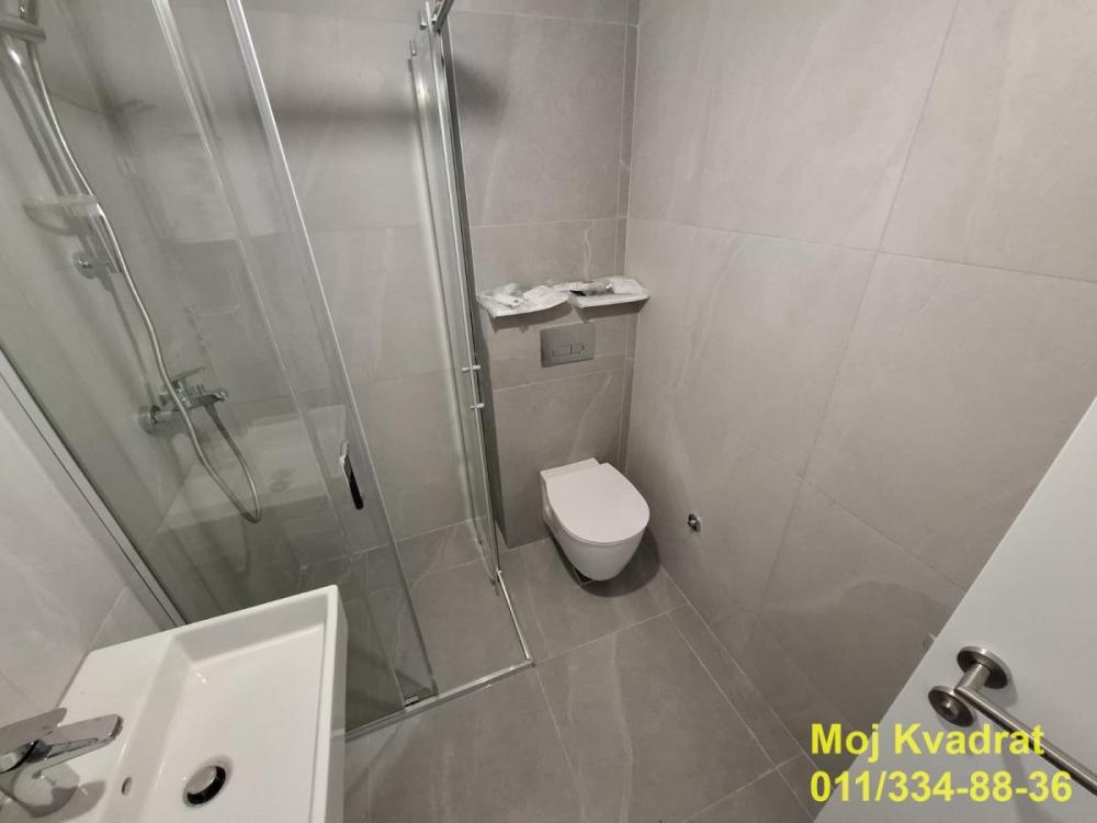 Stan na prodaju u Beogradu, Novi Beograd blok 72, jednoiposoban, 45m2, cena 155000 evra