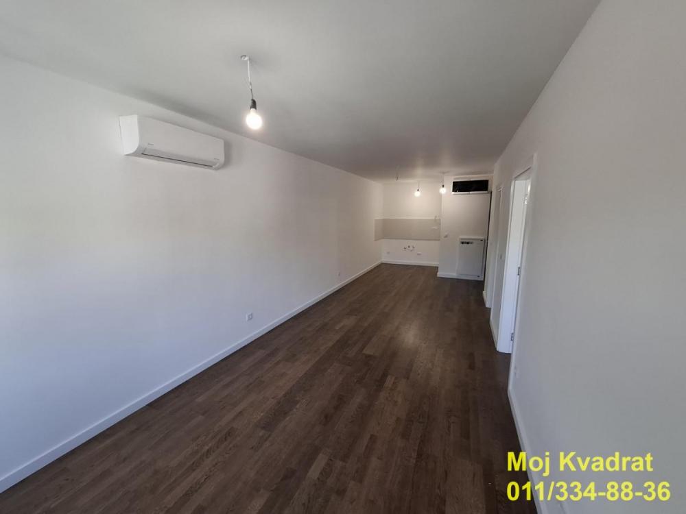 Stan na prodaju u Beogradu, Novi Beograd blok 72, jednoiposoban, 45m2, cena 155000 evra