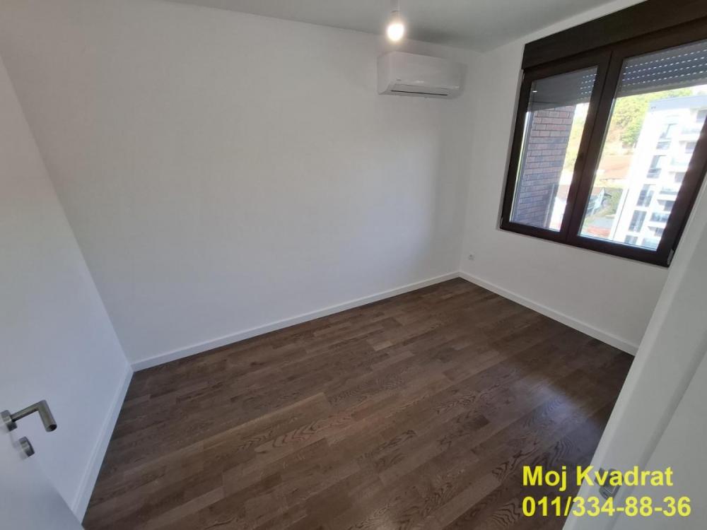 Stan na prodaju u Beogradu, Novi Beograd blok 72, jednoiposoban, 45m2, cena 155000 evra