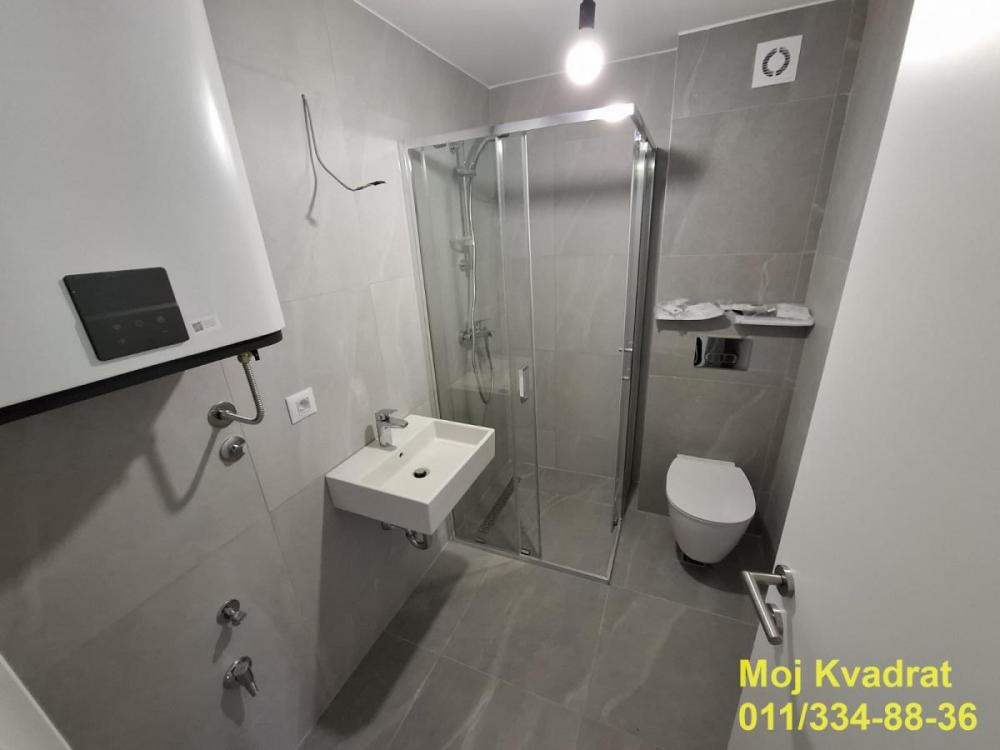 Stan na prodaju u Beogradu, Novi Beograd blok 72, jednoiposoban, 45m2, cena 155000 evra