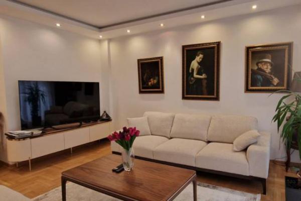 Stan na prodaju u Beogradu, Vračar, trosoban, 96m2, cena 520000 evra