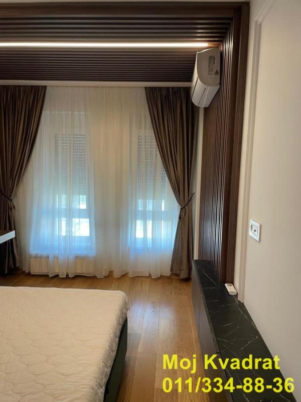 Stan na prodaju u Beogradu, Novi Beograd blok 64, trosoban, 62m2, cena 300000 evra