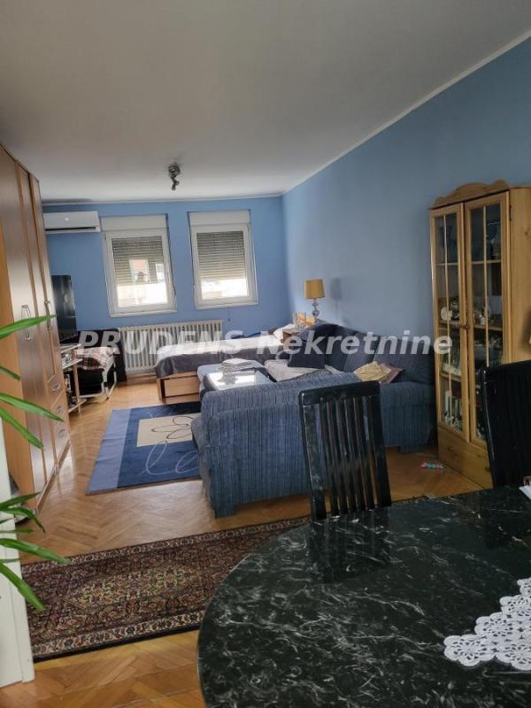 Stan na prodaju u Beogradu, Neimar, cetvorosoban, 108m2, cena 395000 evra