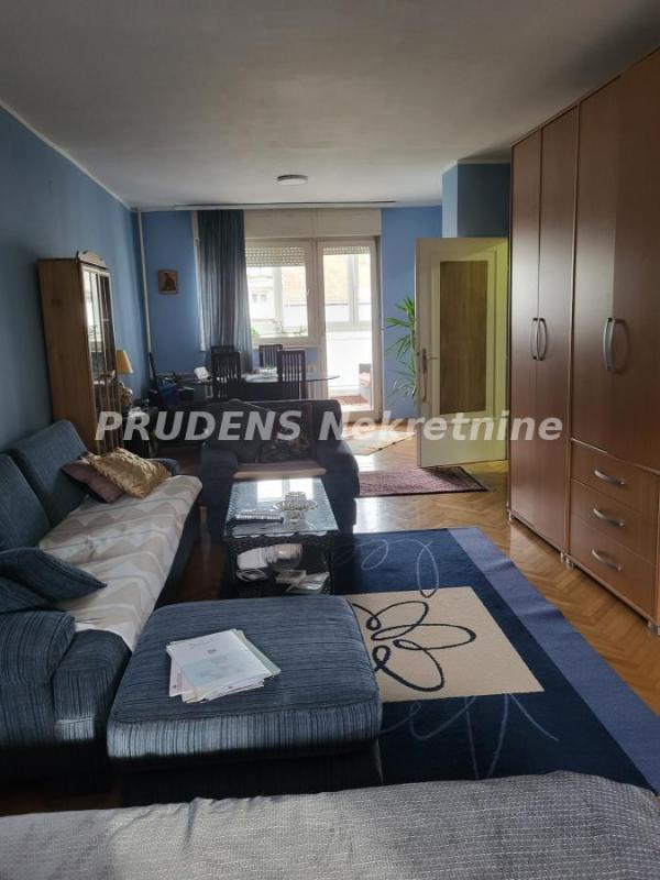Stan na prodaju u Beogradu, Neimar, cetvorosoban, 108m2, cena 395000 evra