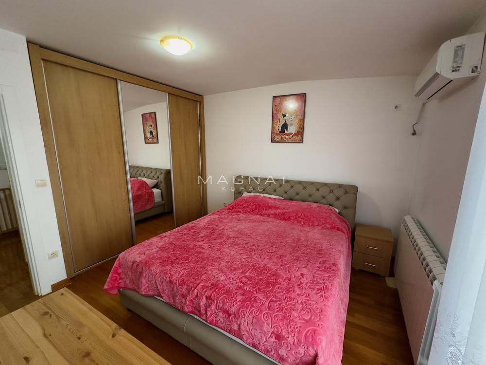 Stan na prodaju u Beogradu, Đeram pijaca, trosoban, 110m2, cena 375000 evra