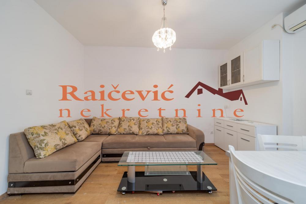 Stan na prodaju u Beogradu, Vračar (Hram), jednoiposoban, 27m2, cena 139500 evra