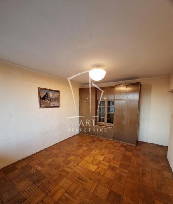Stan na prodaju u Beogradu, Konjarnik, dvosoban, 67m2, cena 205000 evra