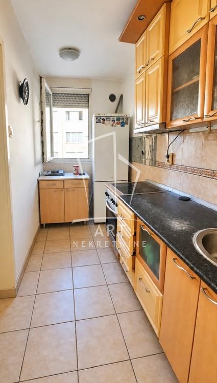 Stan na prodaju u Beogradu, Palilula, cetvorosoban, 81m2, cena 320000 evra