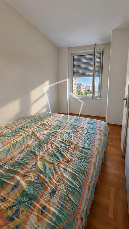 Stan na prodaju u Beogradu, Palilula, cetvorosoban, 81m2, cena 320000 evra