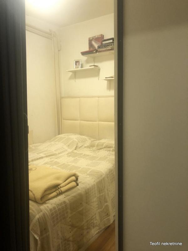 Stan na prodaju u Beogradu, Zemun, dvosoban, 60m2, cena 240000 evra
