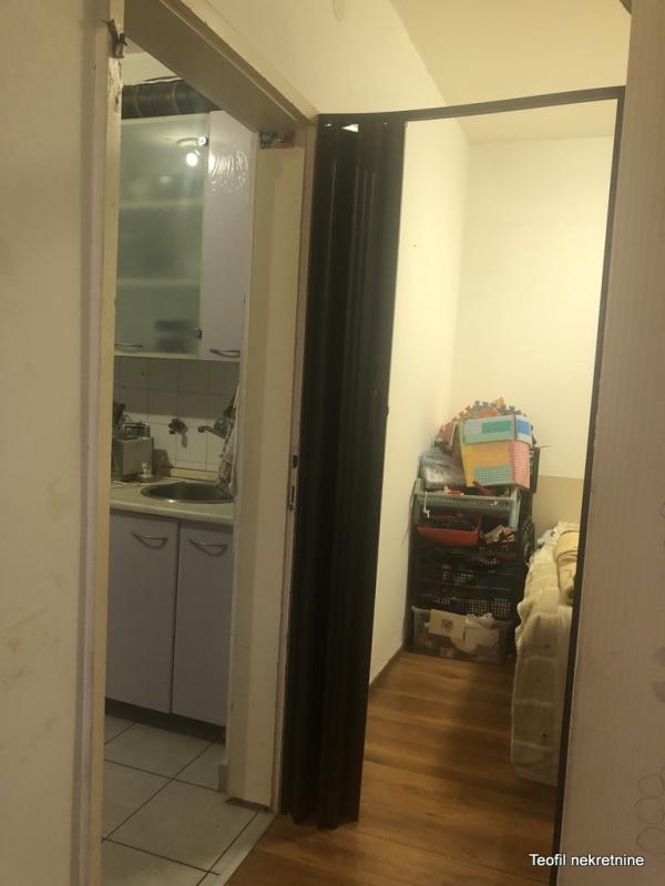 Stan na prodaju u Beogradu, Zemun, dvosoban, 60m2, cena 240000 evra