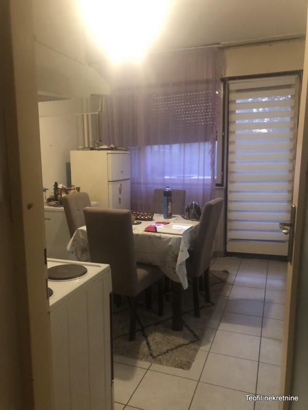 Stan na prodaju u Beogradu, Zemun, dvosoban, 60m2, cena 240000 evra