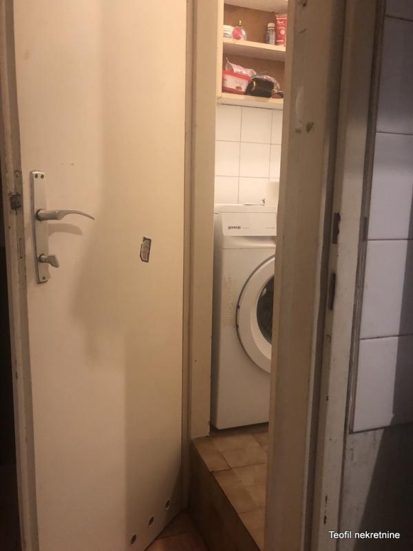 Stan na prodaju u Beogradu, Zemun, dvosoban, 60m2, cena 240000 evra
