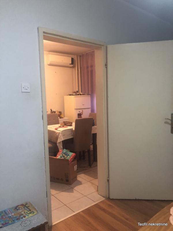 Stan na prodaju u Beogradu, Zemun, dvosoban, 60m2, cena 240000 evra