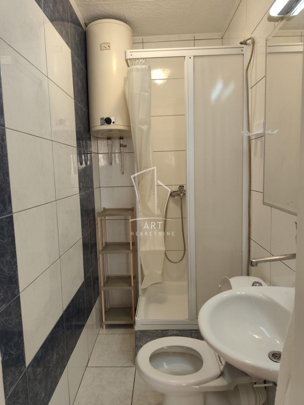 Stan na prodaju u Beogradu, Novi Beograd, dvosoban, 51m2, cena 219000 evra
