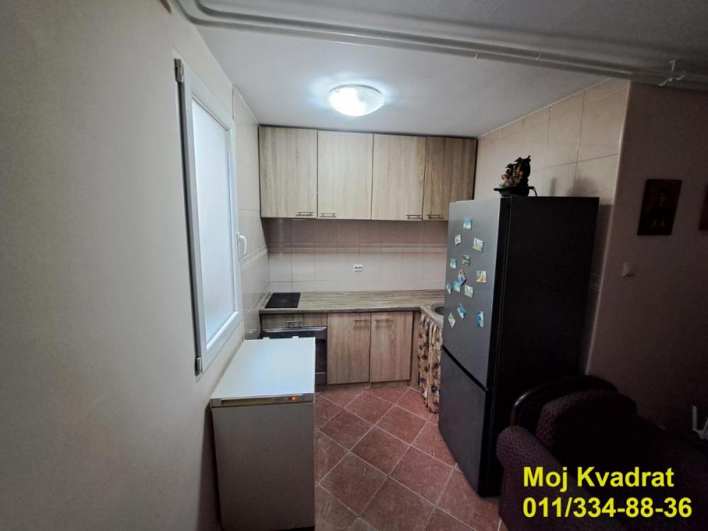 Stan na prodaju u Beogradu, Novi Beograd blok 44 (Piramida), jednosoban, 32m2, cena 99000 evra