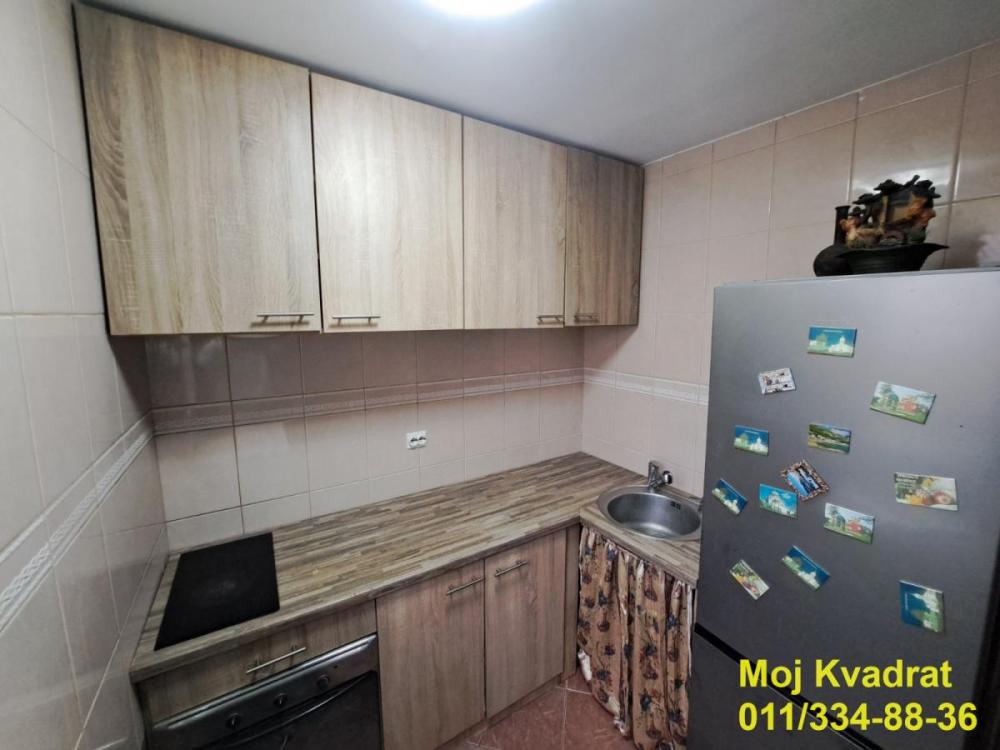 Stan na prodaju u Beogradu, Novi Beograd blok 44 (Piramida), jednosoban, 32m2, cena 99000 evra