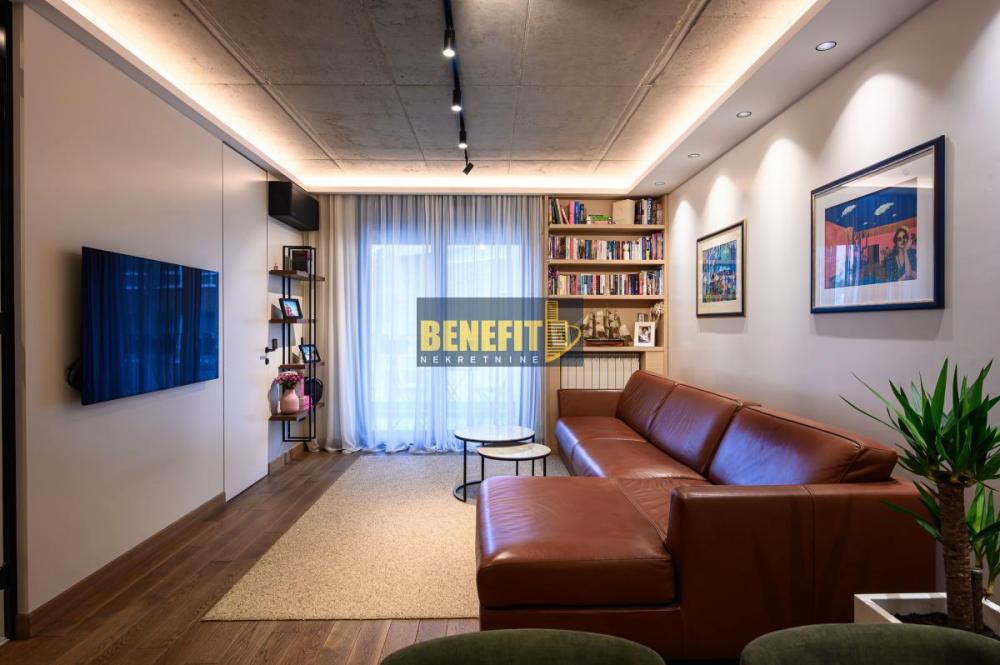 Stan na prodaju u Beogradu, Novi Beograd blok 65, dvosoban, 56m2, cena 275000 evra