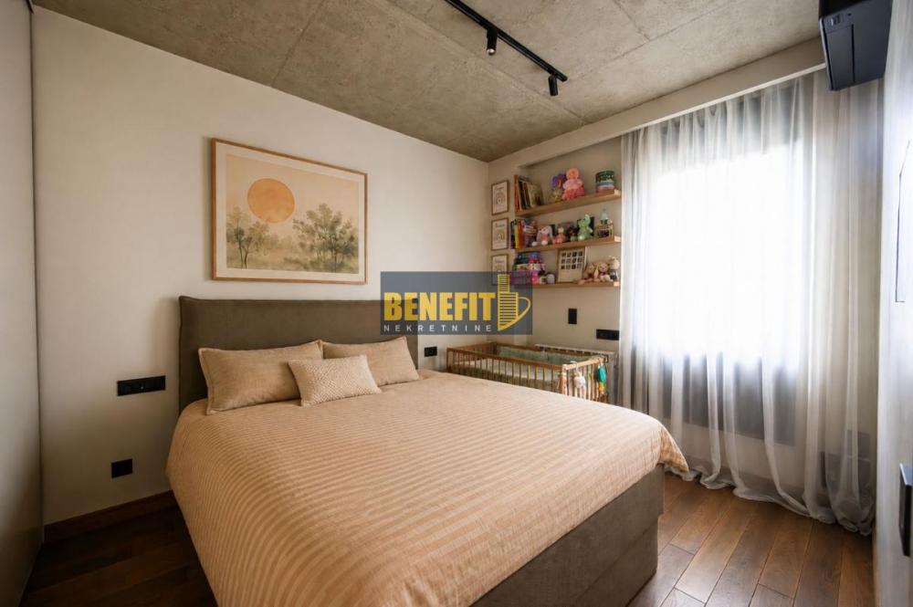 Stan na prodaju u Beogradu, Novi Beograd blok 65, dvosoban, 56m2, cena 275000 evra