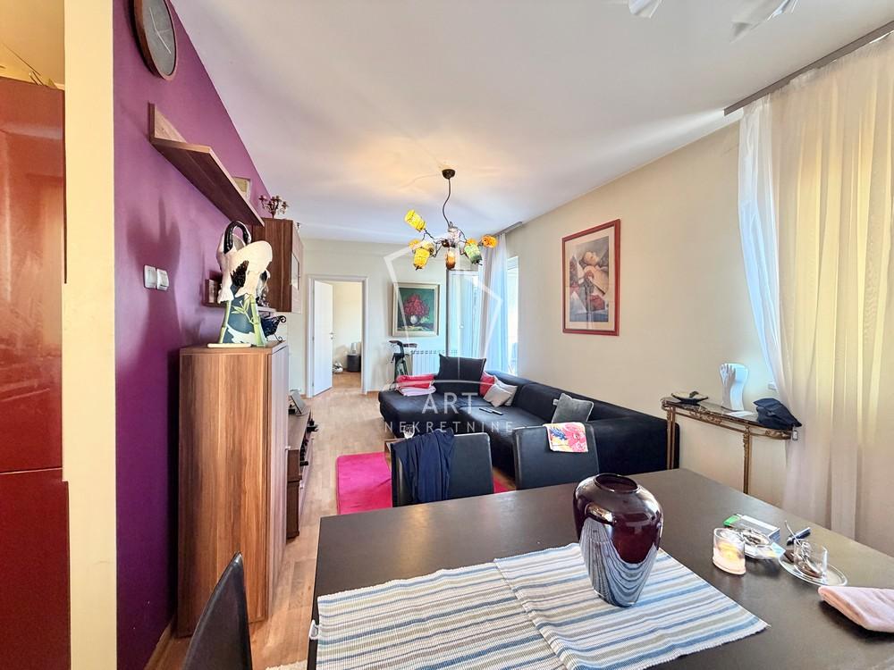 Stan na prodaju u Beogradu, Braće Jerković, dvosoban, 51m2, cena 153000 evra