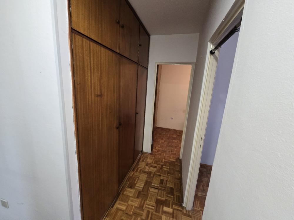 Stan na prodaju u Beogradu, Novi Beograd blok 33 (Genex kula), cetvorosoban, 80m2, cena 308000 evra
