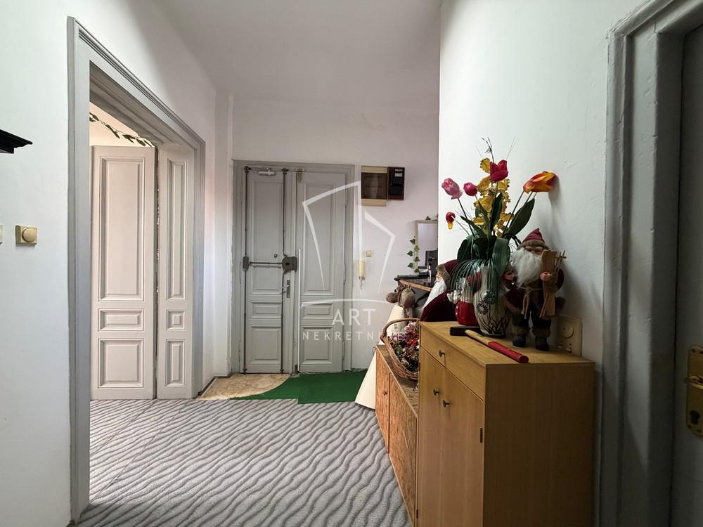 Stan na prodaju u Beogradu, Vračar, 127m2, cena 605000 evra