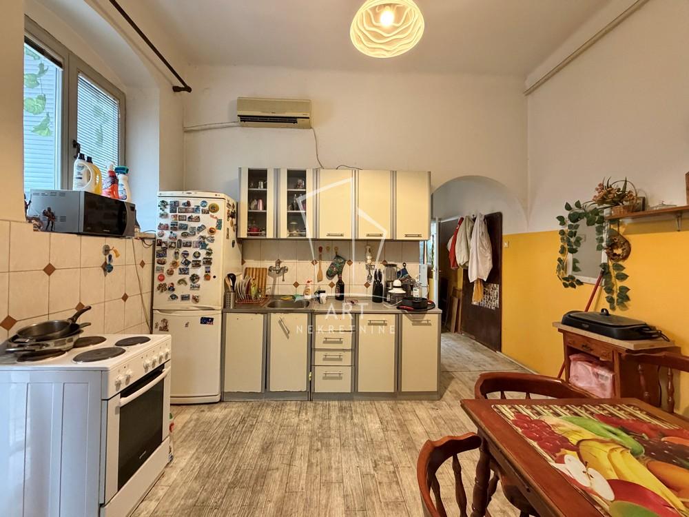 Stan na prodaju u Beogradu, Vračar, 127m2, cena 605000 evra