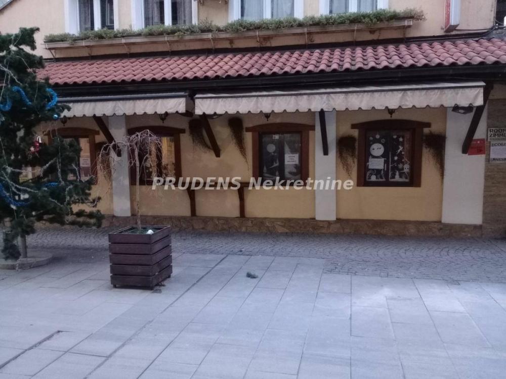 Stan na prodaju u Beogradu, Beograd (centar), trosoban, 109m2, cena 500000 evra