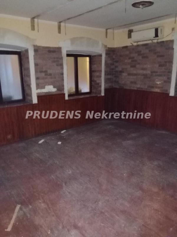 Stan na prodaju u Beogradu, Beograd (centar), trosoban, 109m2, cena 500000 evra