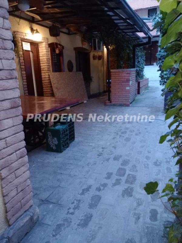 Stan na prodaju u Beogradu, Beograd (centar), trosoban, 109m2, cena 500000 evra