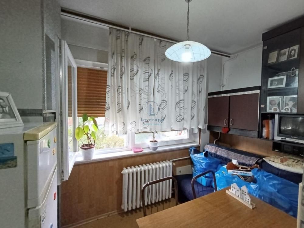 Stan na prodaju u Beogradu, Dušanovac, jednoiposoban, 37m2, cena 111000 evra